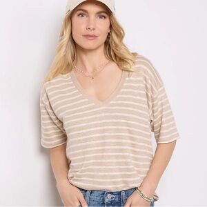 FAHERTY Oceanside Linen V-Neck Boho Coastal Tee - Small